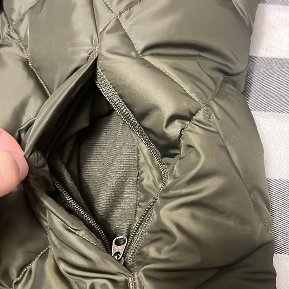 Eddie Bauer Premium Goose Down Quilted Puffer Vest Medium Zip Pockets Brown - Picture 5 of 16